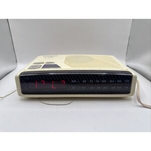 Vintage Magnavox Clock Radio AJ-3180 The Nightline Vintage White- Tested!